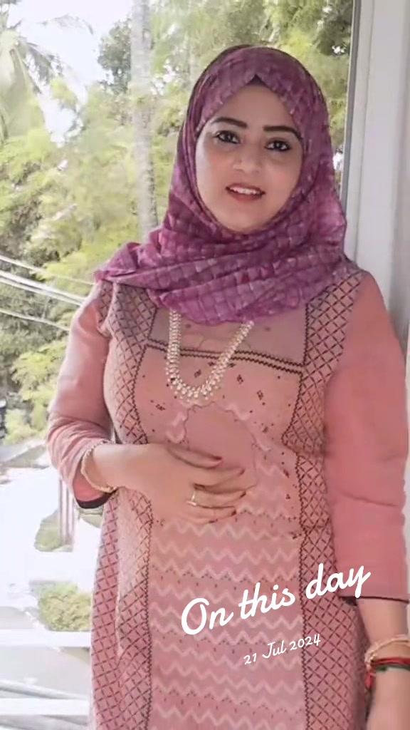 @പോന്നു മിന്നു