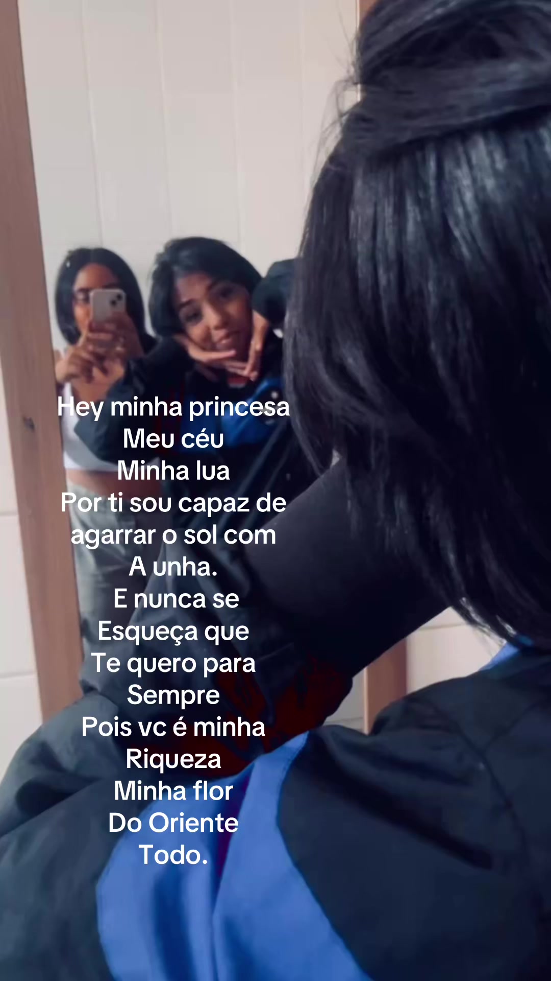 @ajuliaoficial_