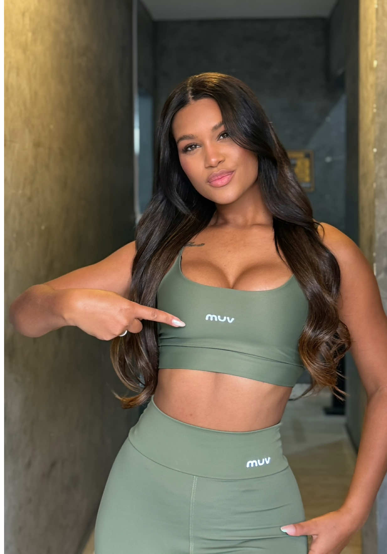 @Kelly Alvarengaah