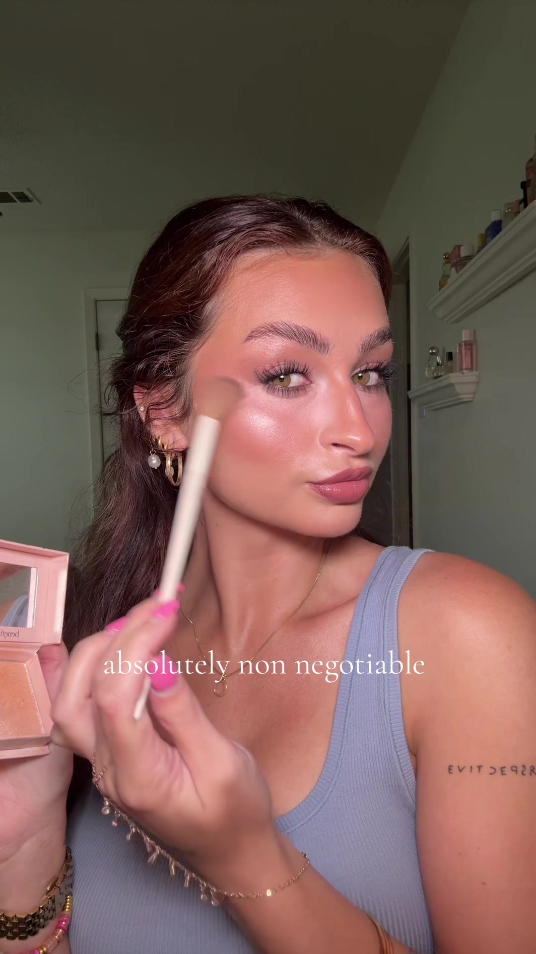 @Adelyn Grace┃MUA💄
