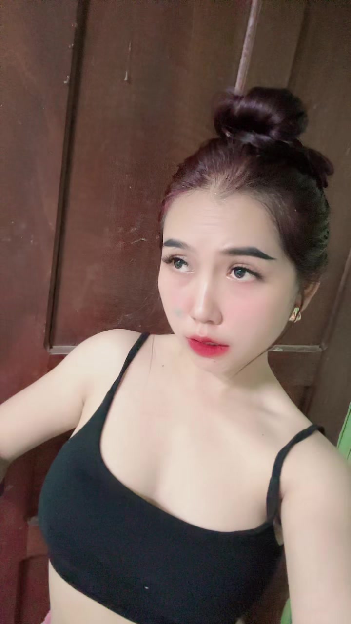 @Leakhana