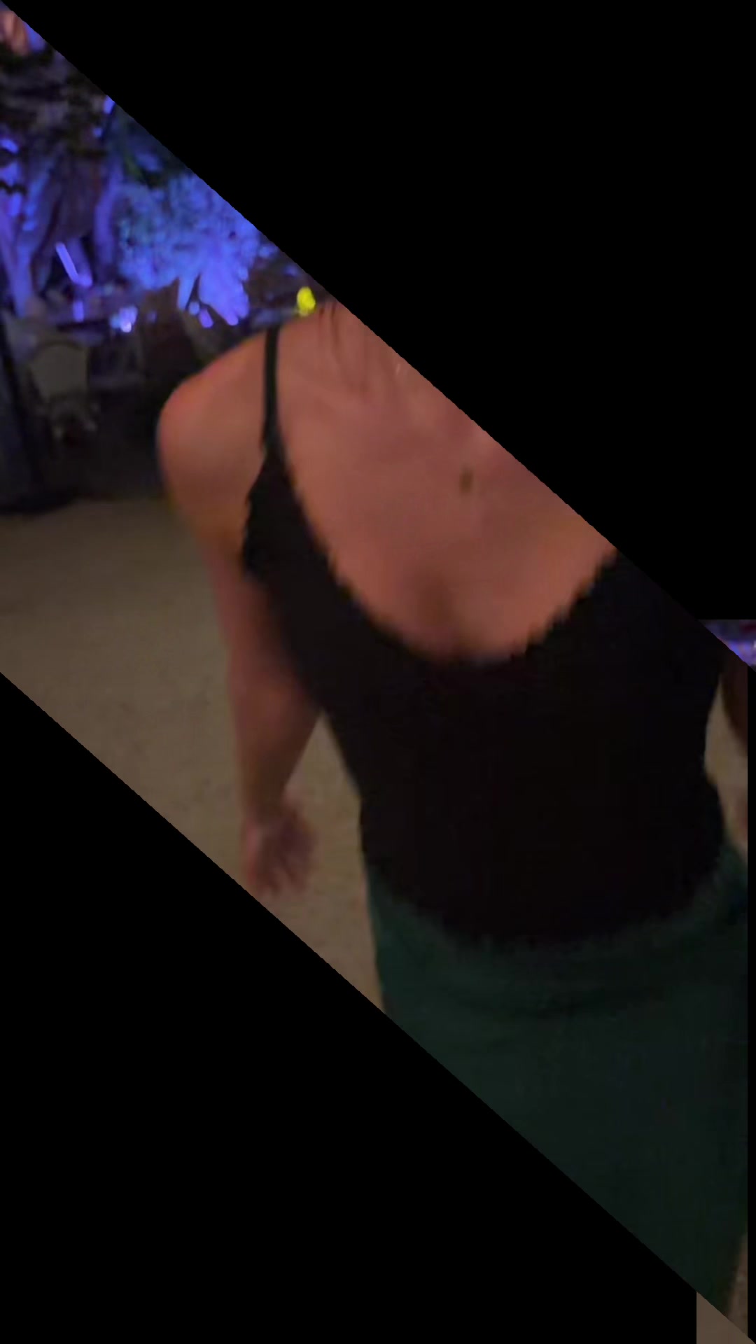 @MARIKO