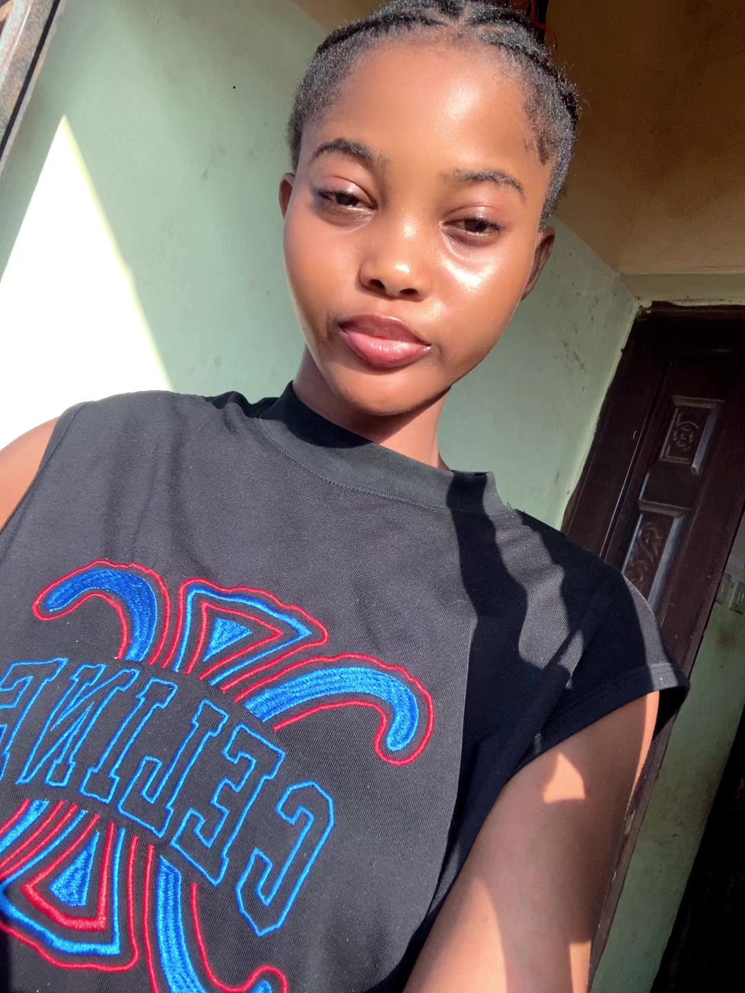 @Adeshola🌸💜⁷
