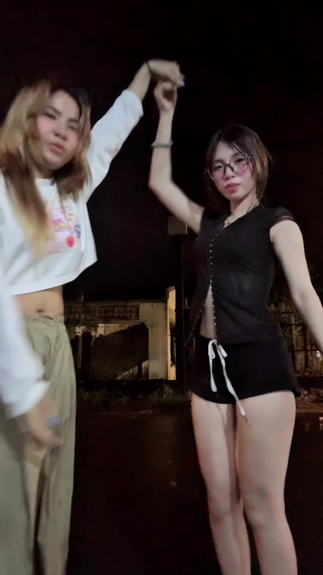 @ជុំទាវលីសា