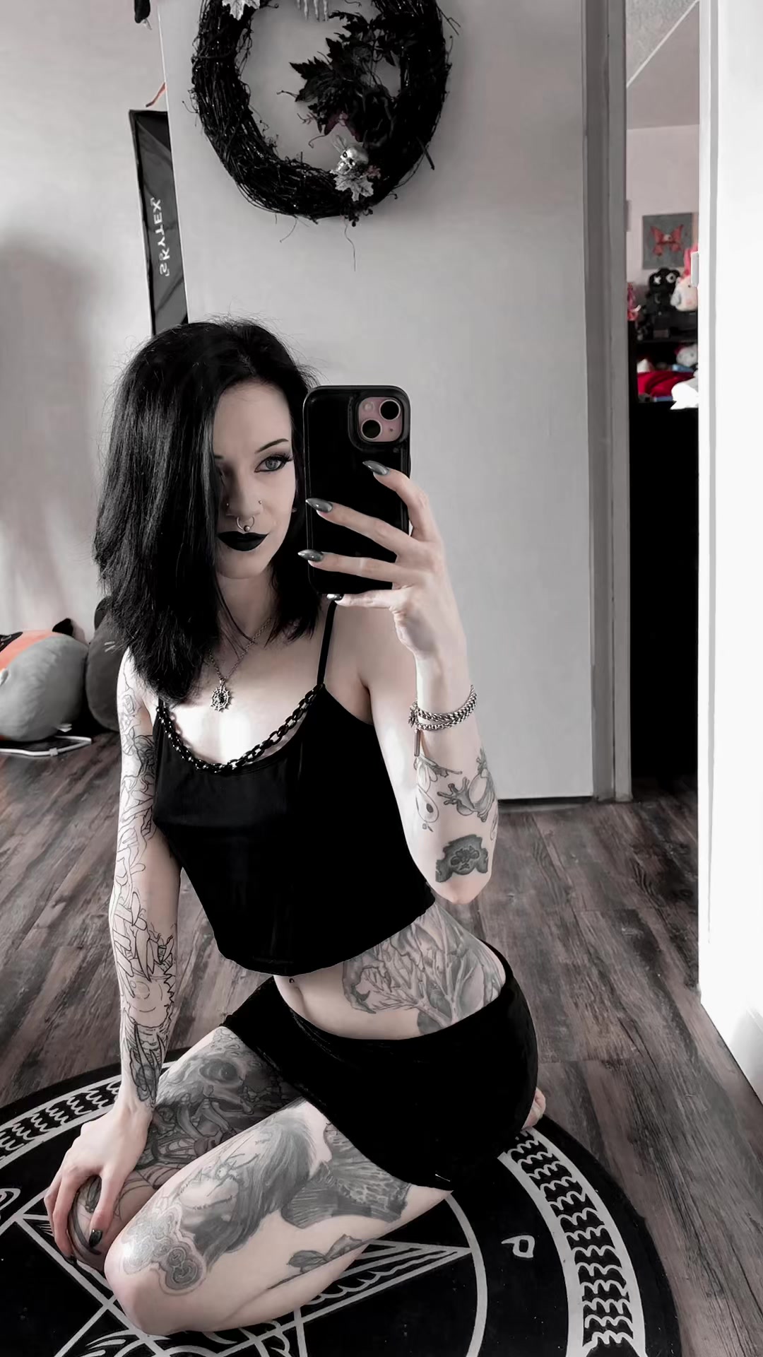 @gothic_liz