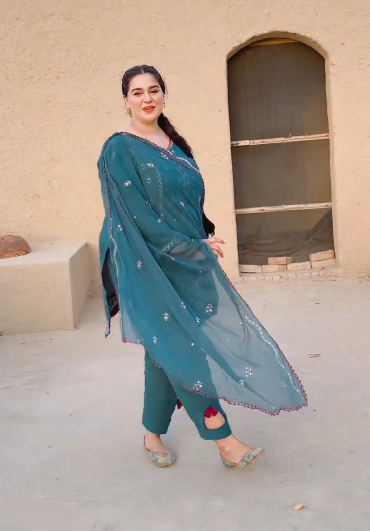 @Alizey Sehar Official
