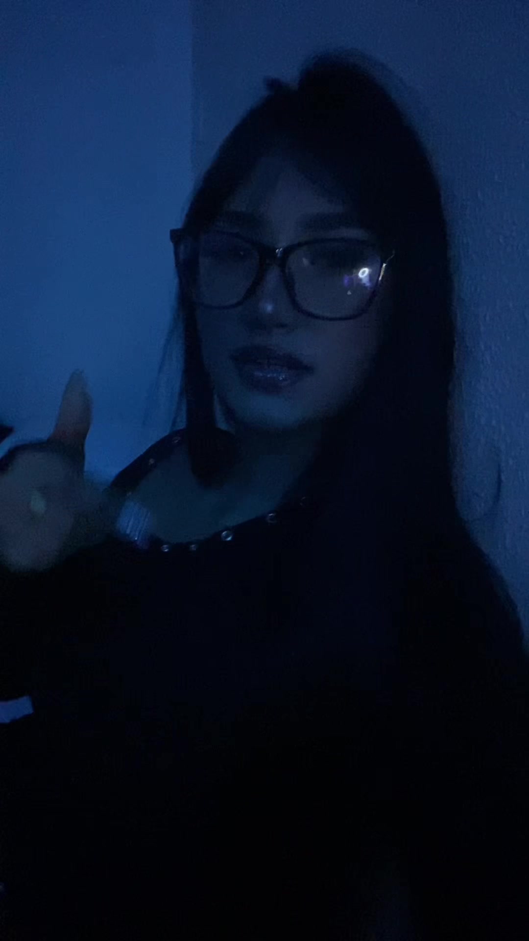 @xchliv__