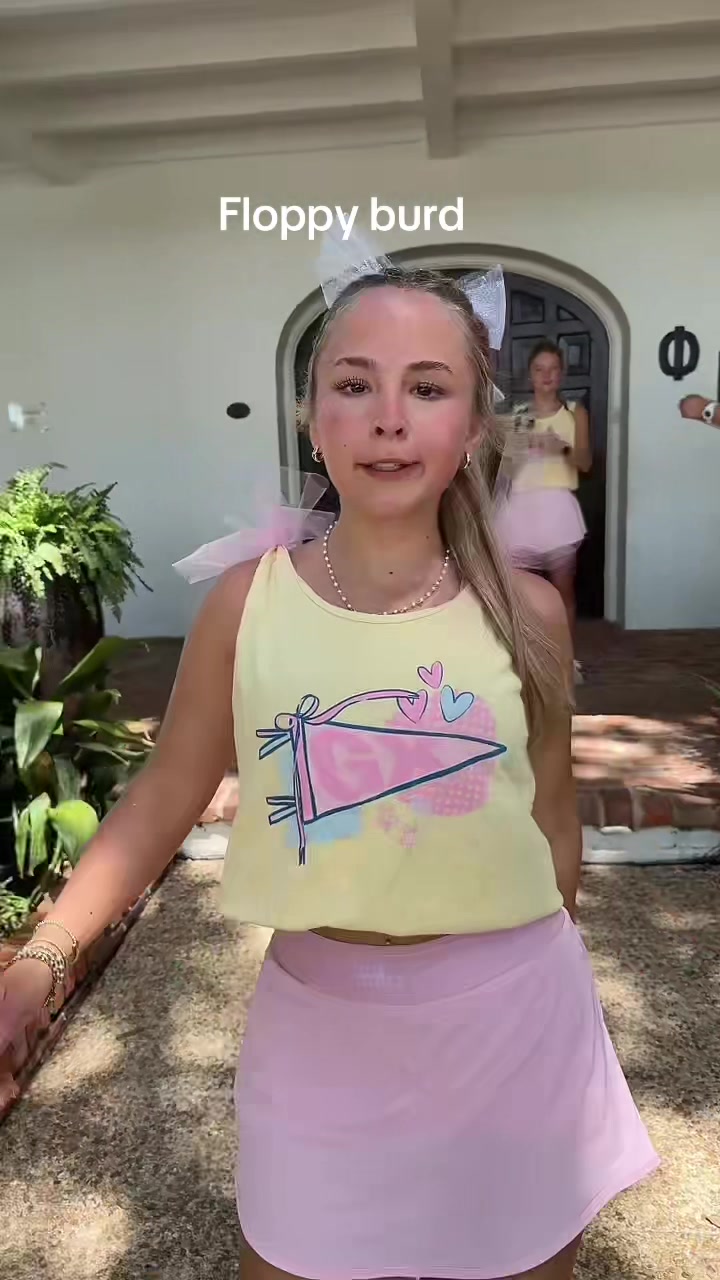 @CHLOMONEY$