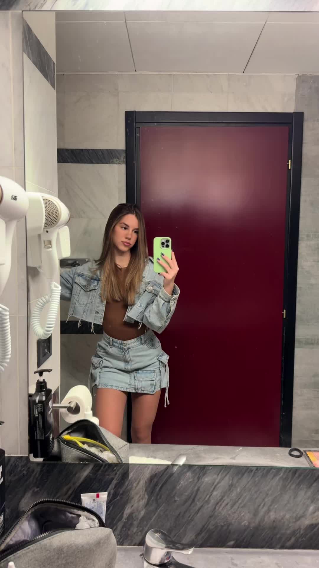 @andjela