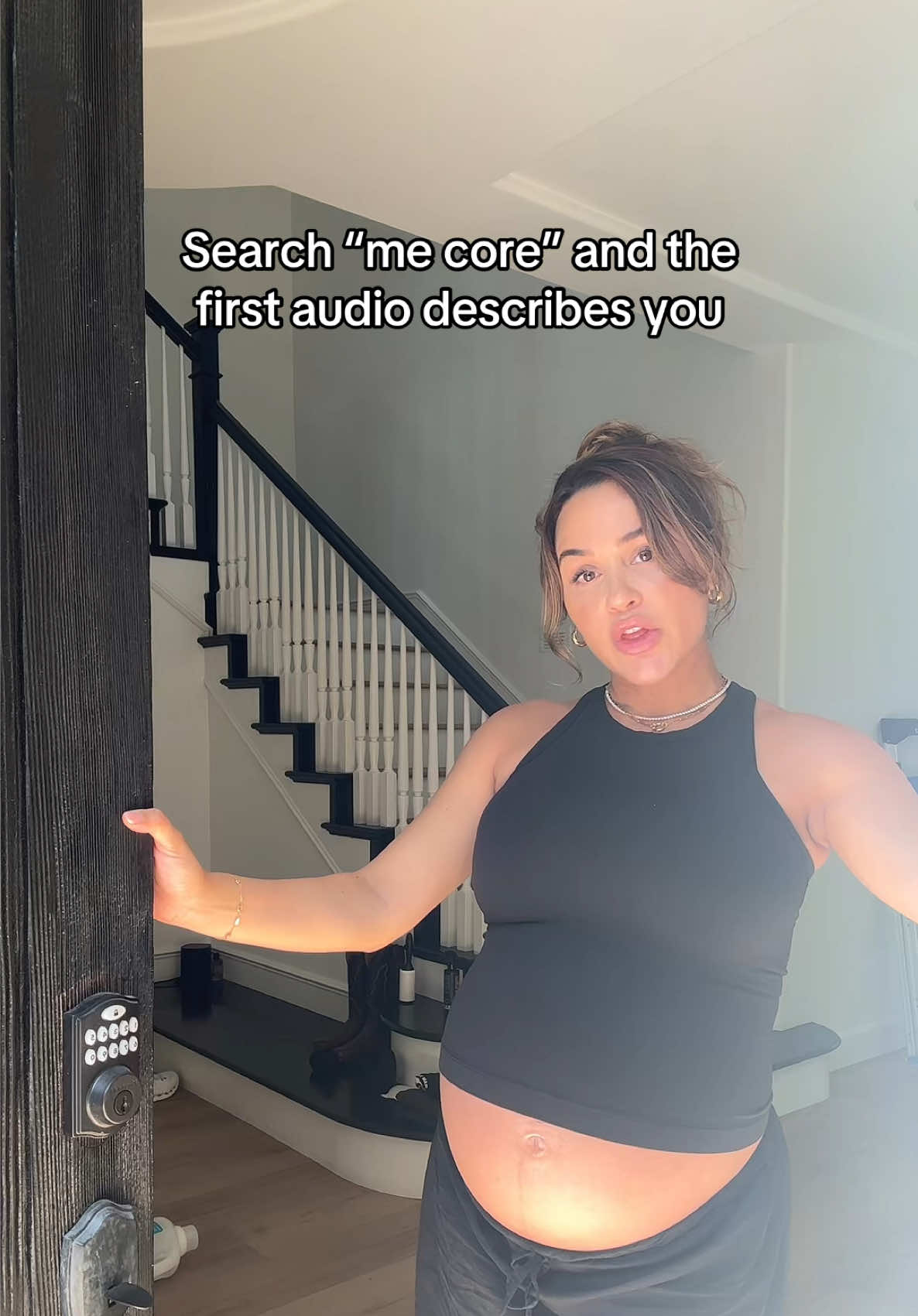 @Ana Cheri