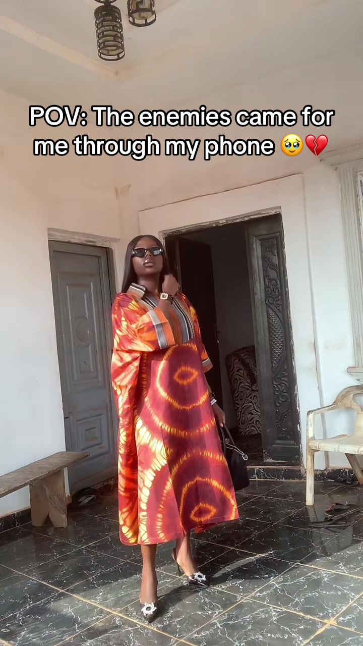 @GiftedLola_50