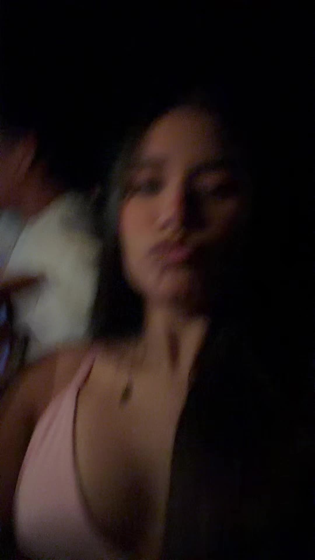@ivania