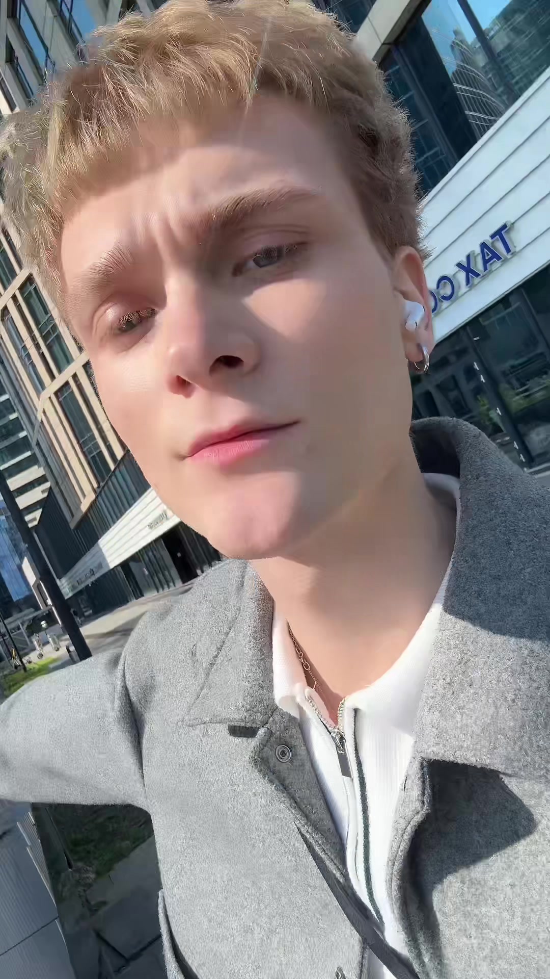 @vlazzzip