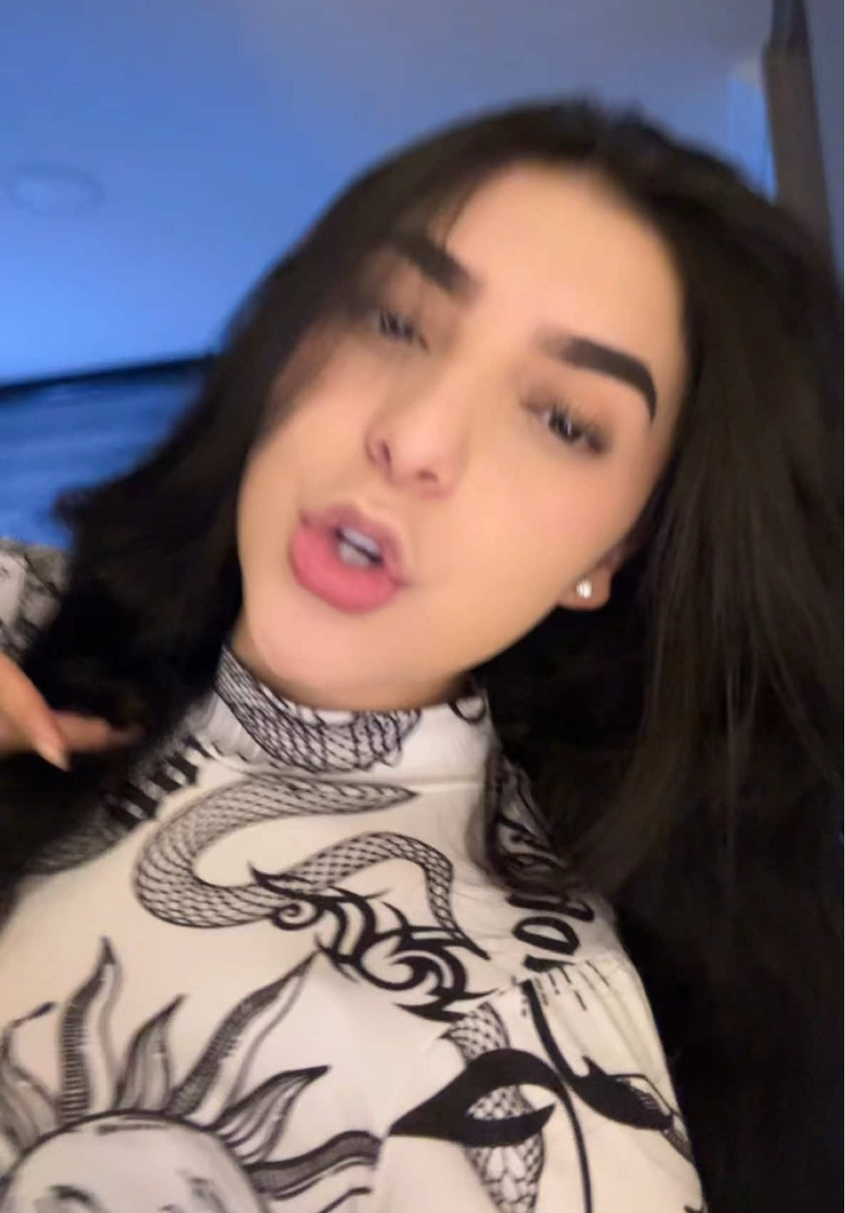 @𝓜𝓲𝓬𝓱𝓮𝓵𝓵𝓮