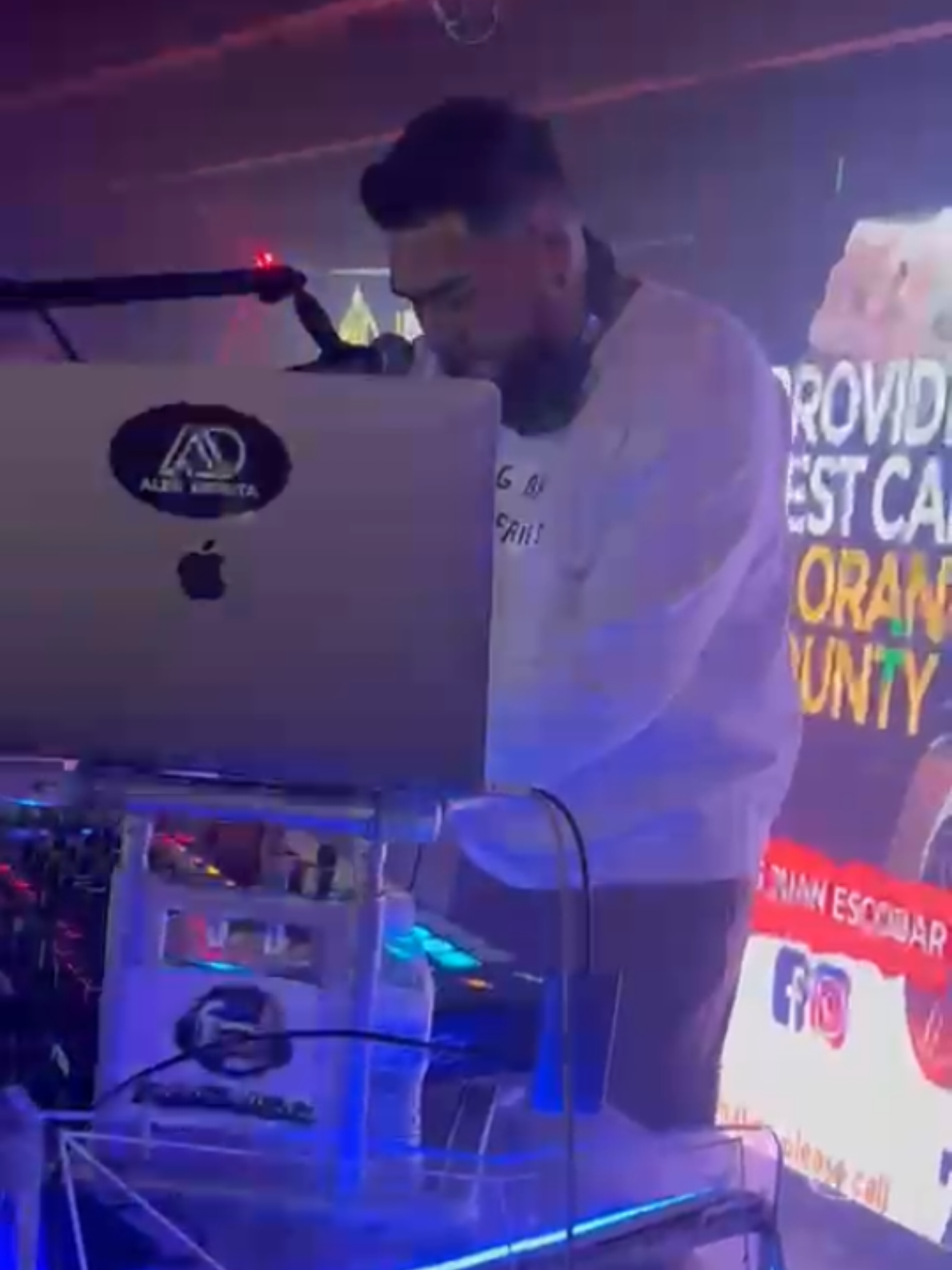 @VasqzDj