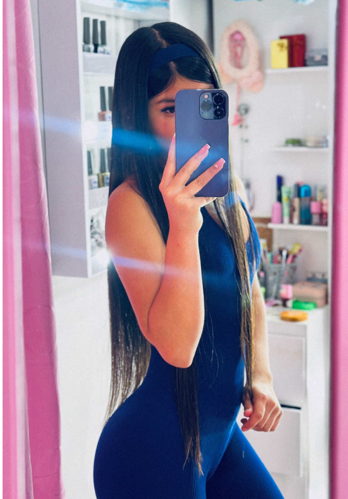 @𝒩𝒾𝒸ℴ𝓁 𝒢ℴ𝓂ℯ𝓏 👸🏻
