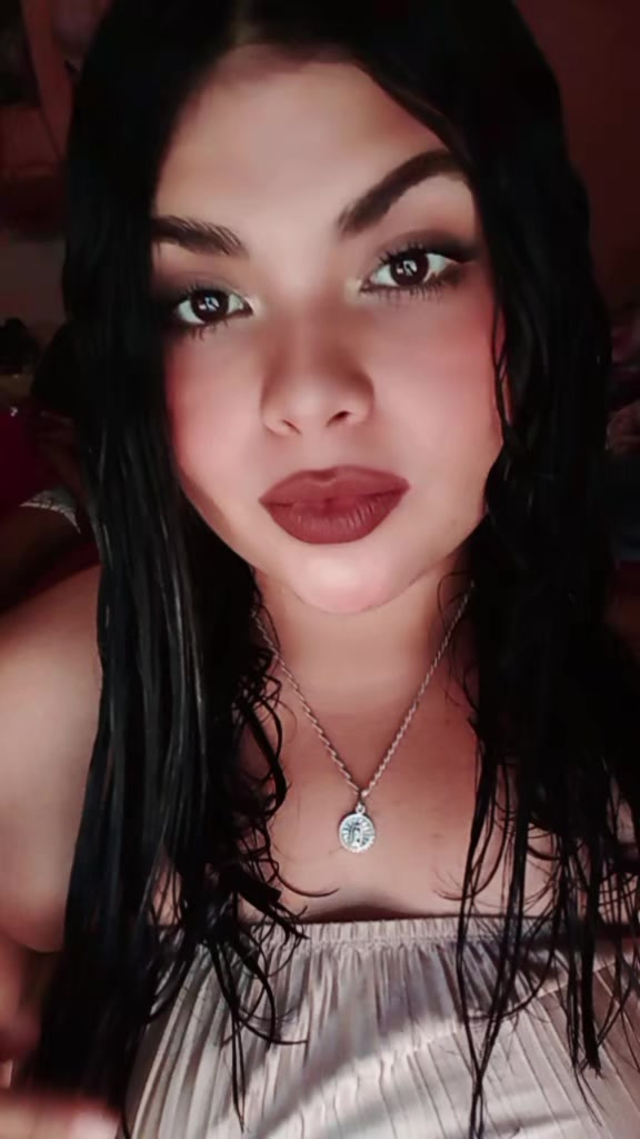 @Yuridia portillo 💋❤️