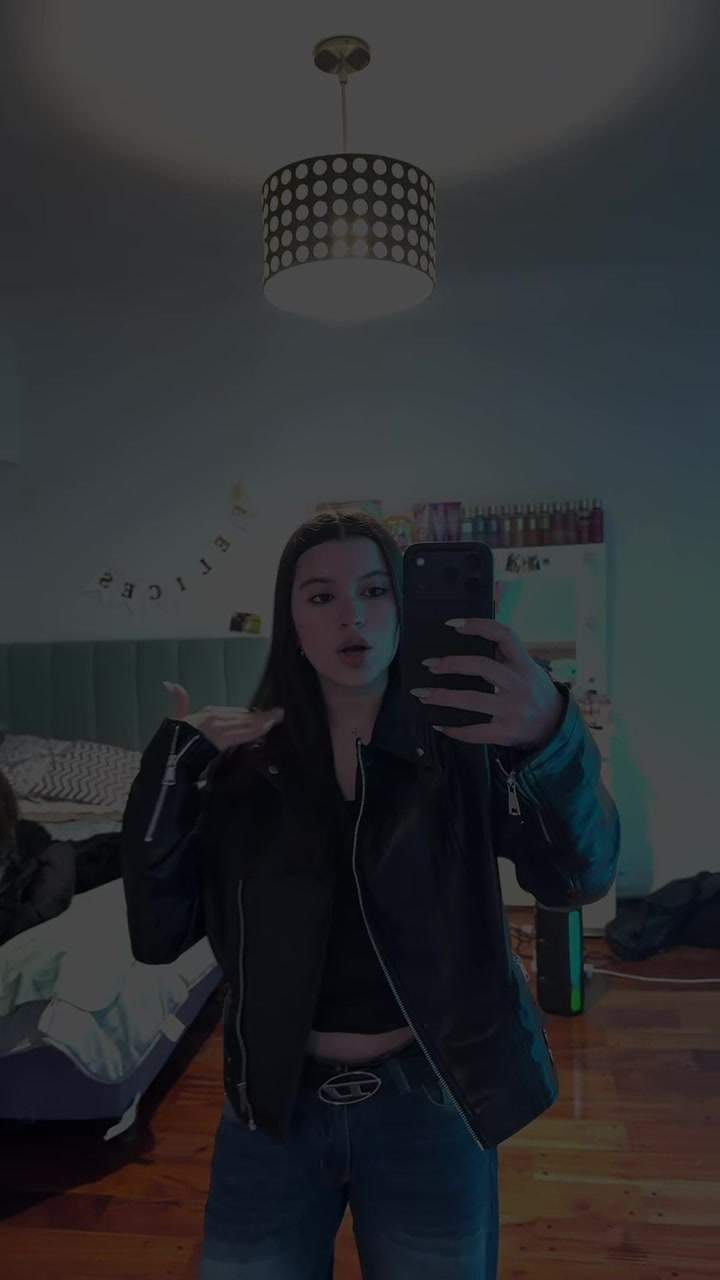 @𝓥𝓪𝓵𝓮𝓷𝓽𝓲𝓷𝓪