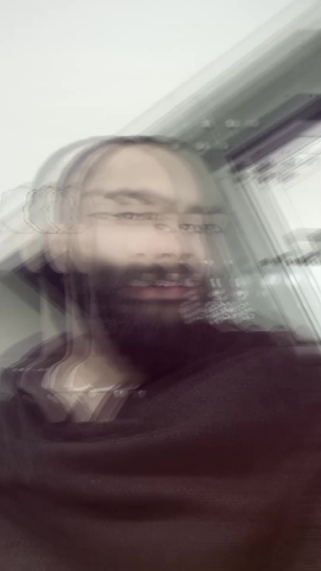 @🅼︎🇷 🅶 🄸🅻︎🅻︎ 👑