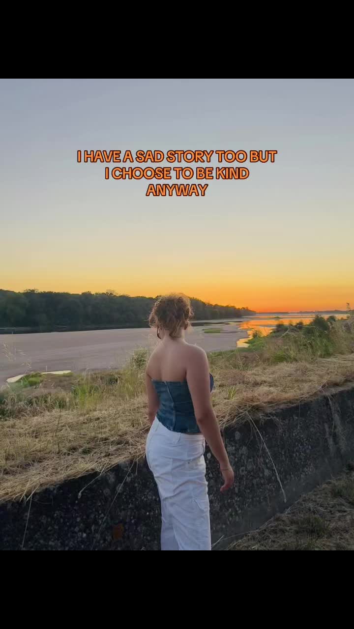 @𝒯ℯ𝓈𝓈𝒶．𝒞ℋ