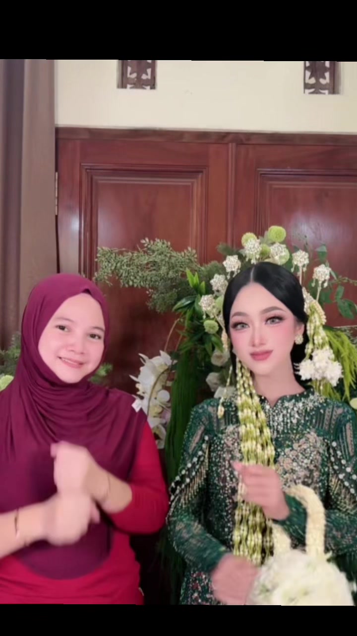 @HIEKMAA MAKE UP JEMBER