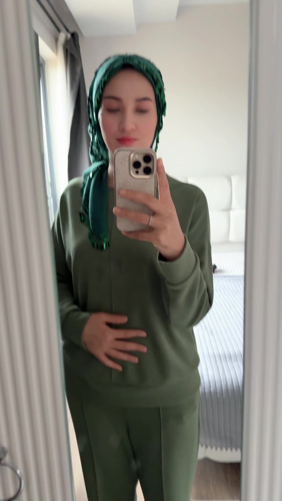@Nur06