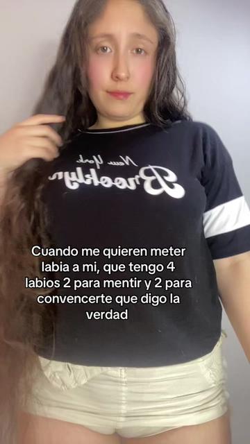 @camilareyeslara