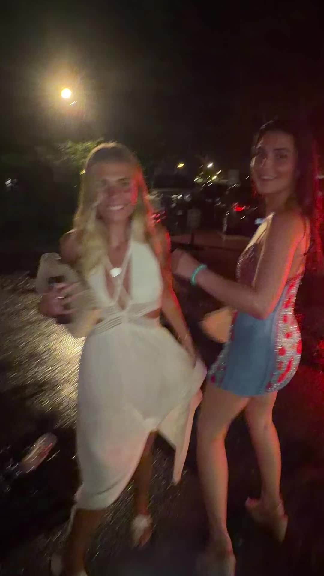 @lilaggoldd
