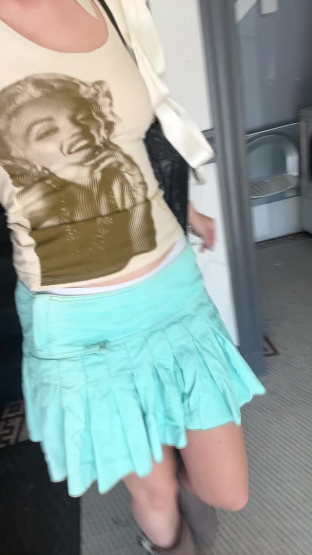 @ce3eelia