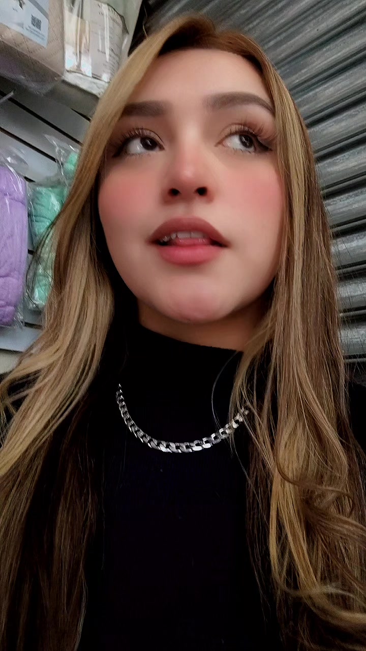 @𝗡𝗜𝗞𝗛𝗬  𝗦𝗢𝗟𝗜𝗭