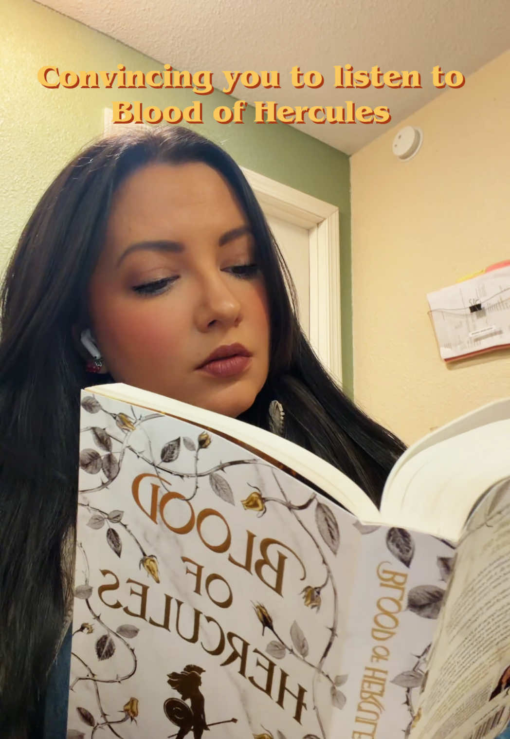 @Danielle Reads 📚☕️ 🧸