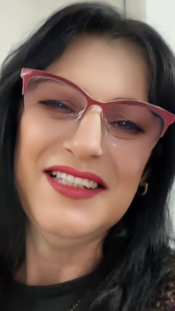 @Édina a bonitona do Tiktok💃