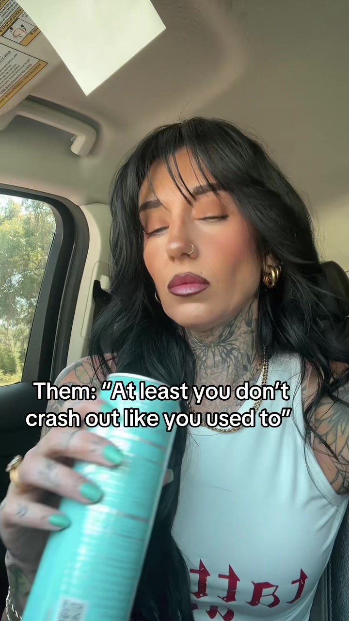 @Jade 🌿🖤💀