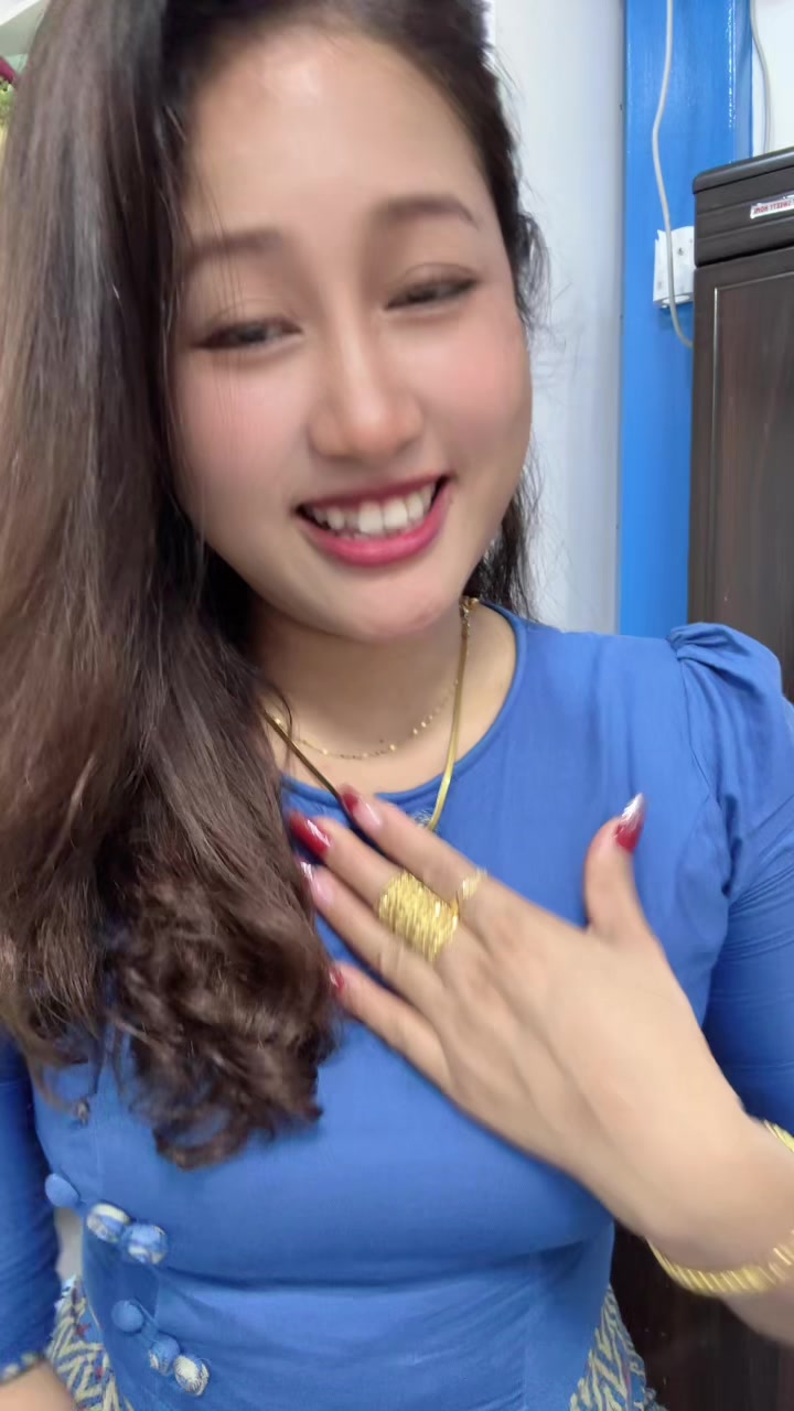 @သဒ္ဒါမှူးစံ👸Official✅