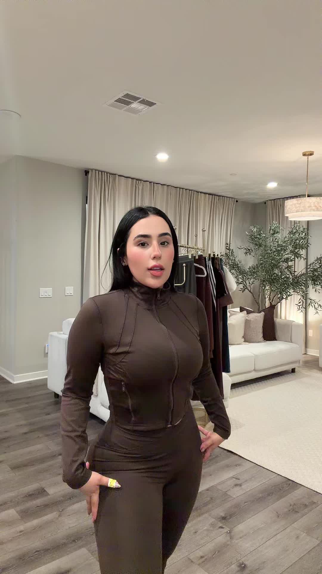 @stephaniereyex