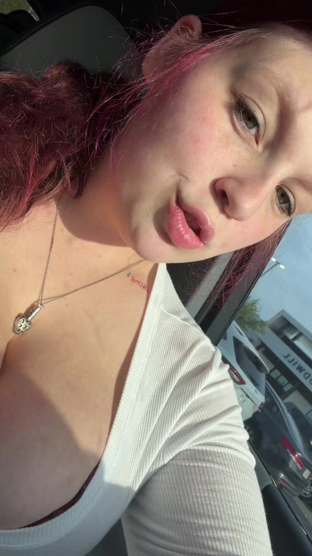 @🖤