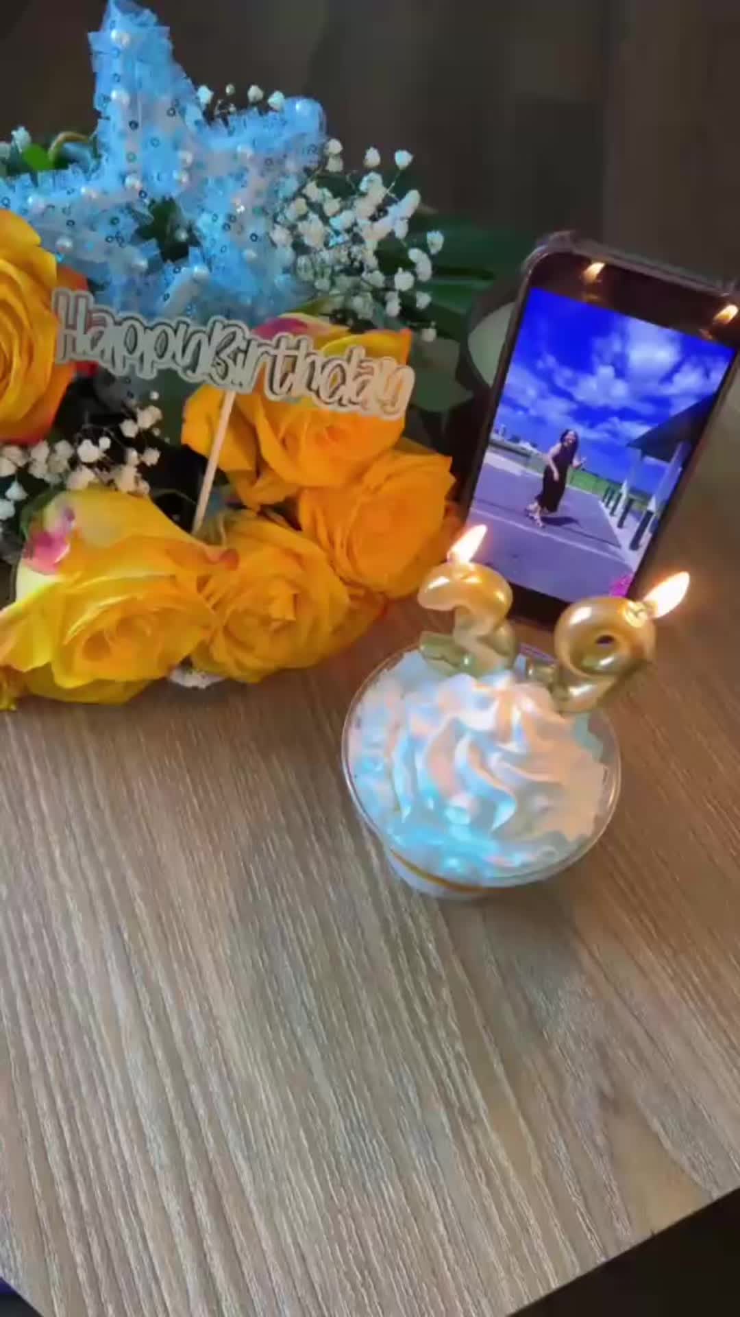 @3stherH✨