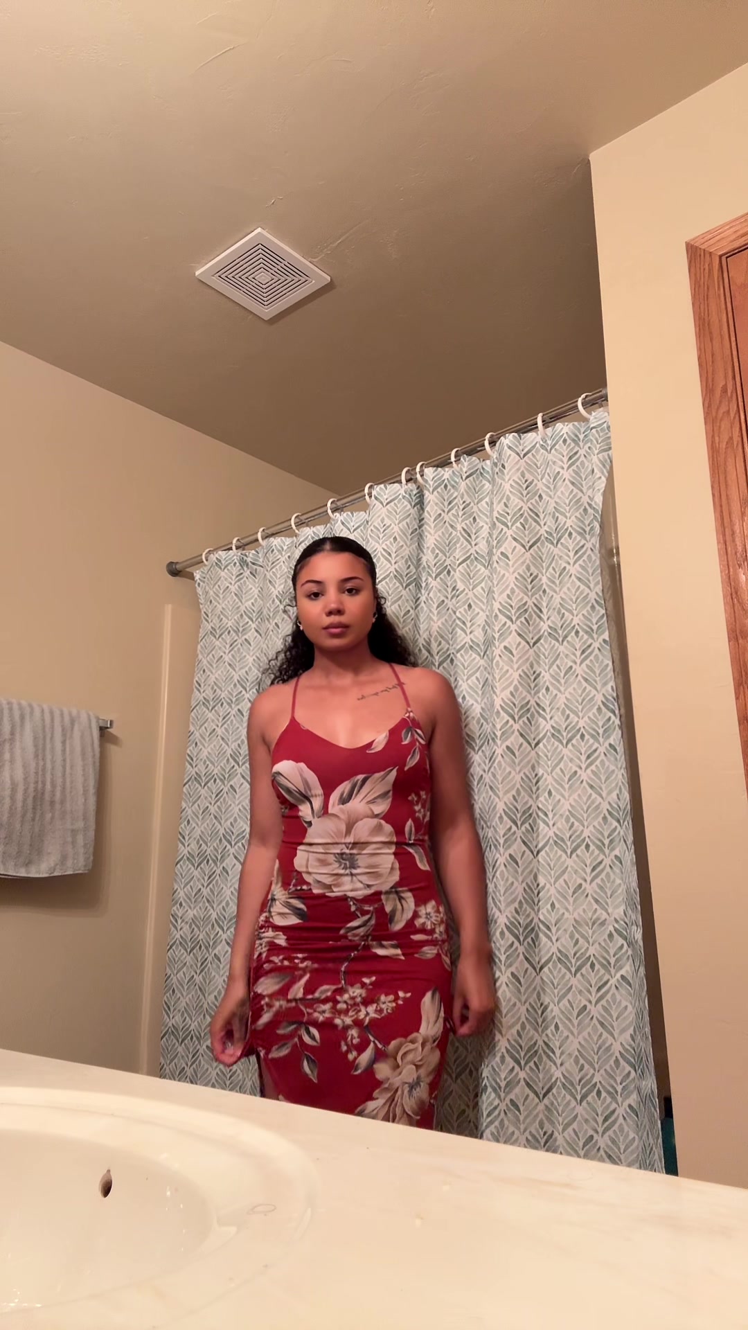 @elenaluvvv_
