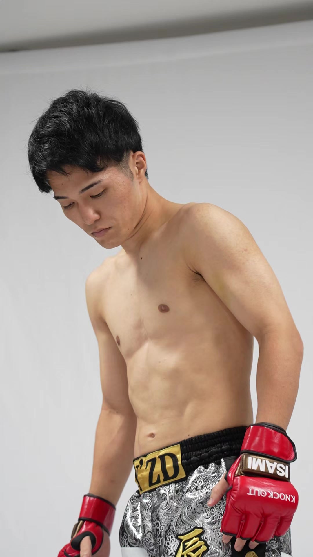 @KNOCK OUT(ノックアウト)公式