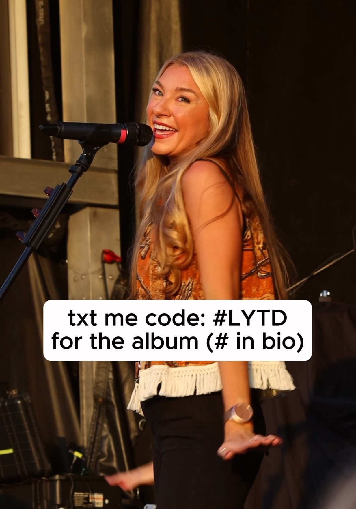 @Julia Cole | +1 281 336 9956