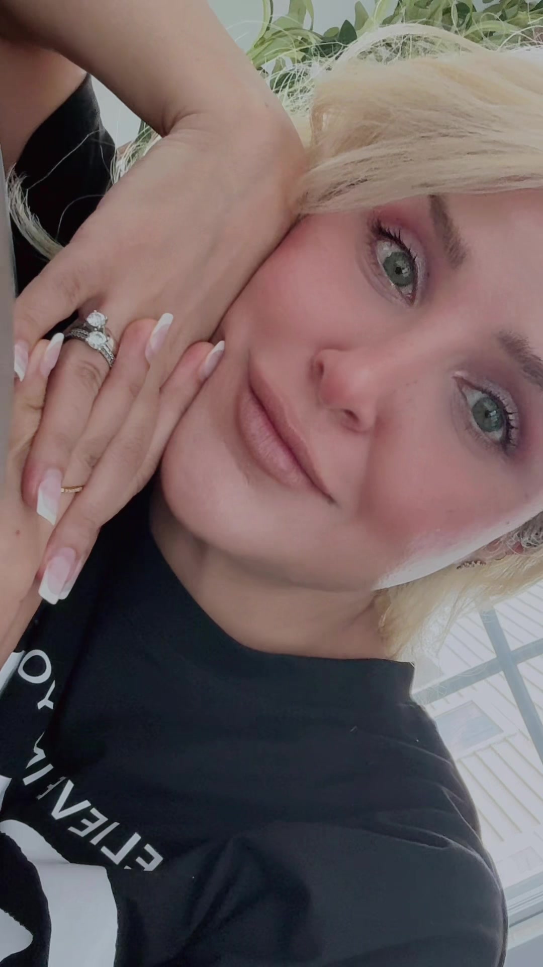 @Greeneyes883💚🧿