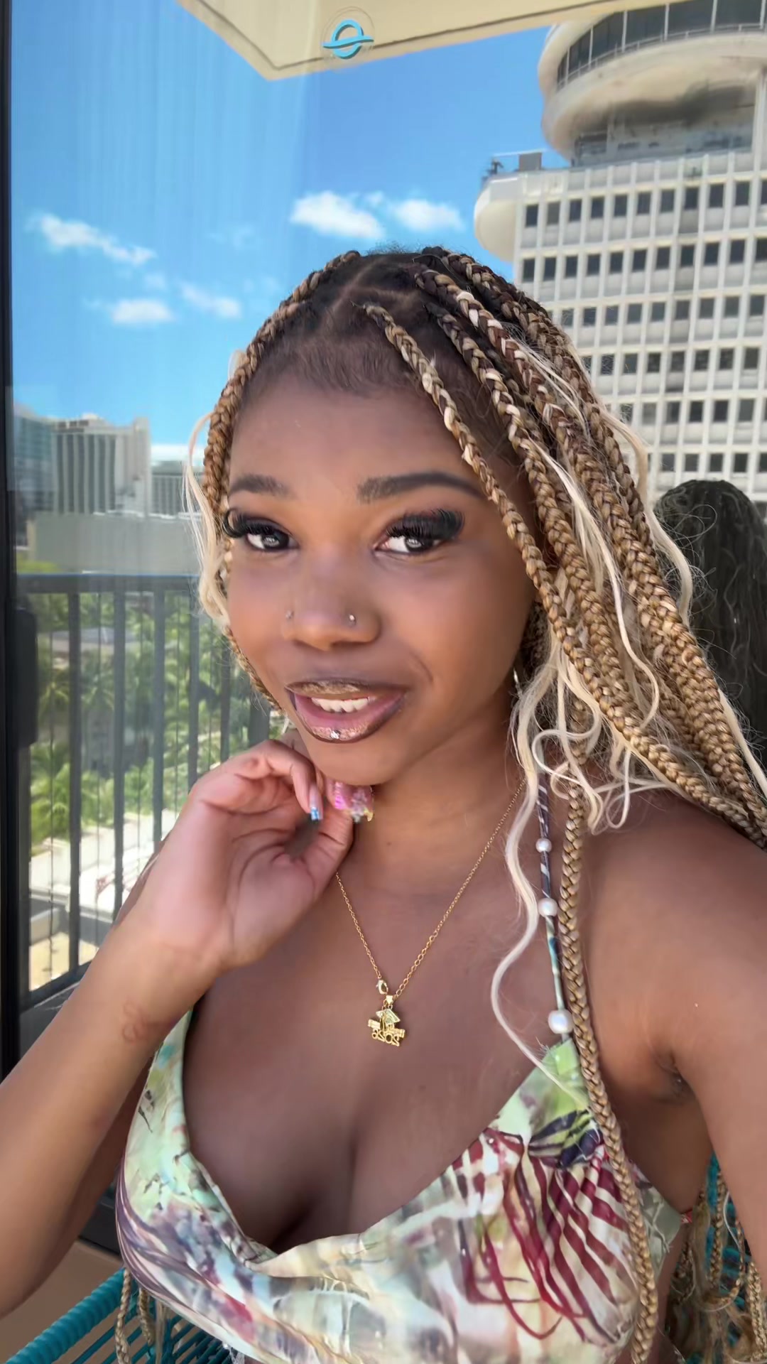 @jaszmyn ♱.