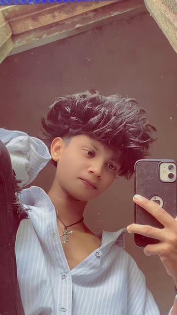 @🪽𝐂𝐫𝐀𝐙𝐲_𝐒𝐮𝐌𝐚𝐍 