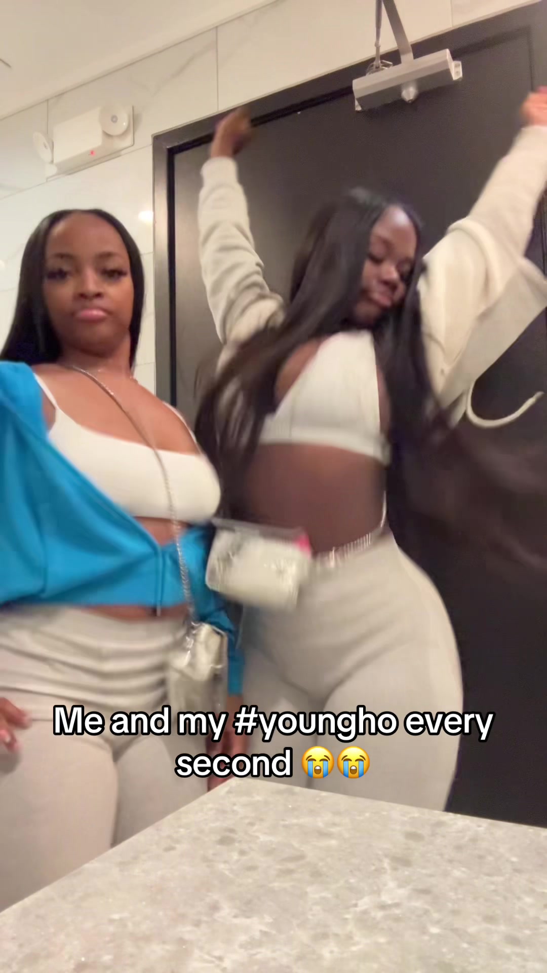 @Khyyaaa