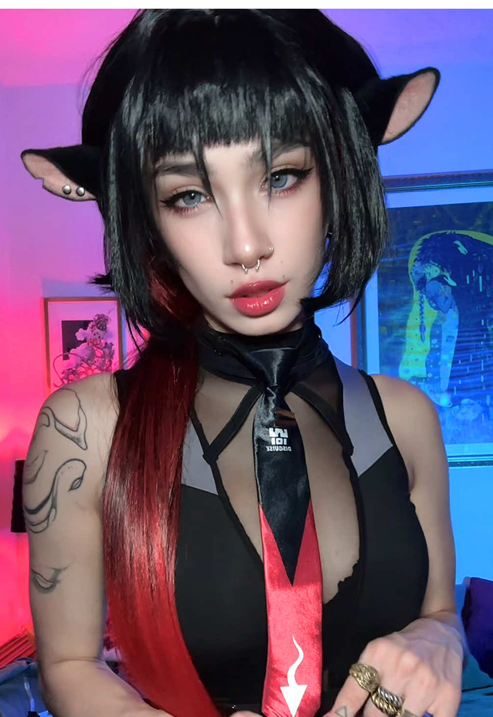 @𝖈𝖔𝖘𝖒𝖎𝖈