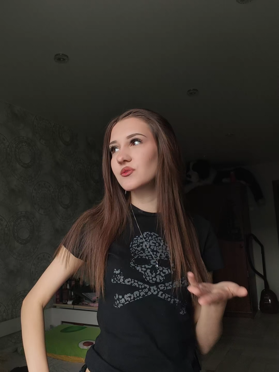 @Клубничка