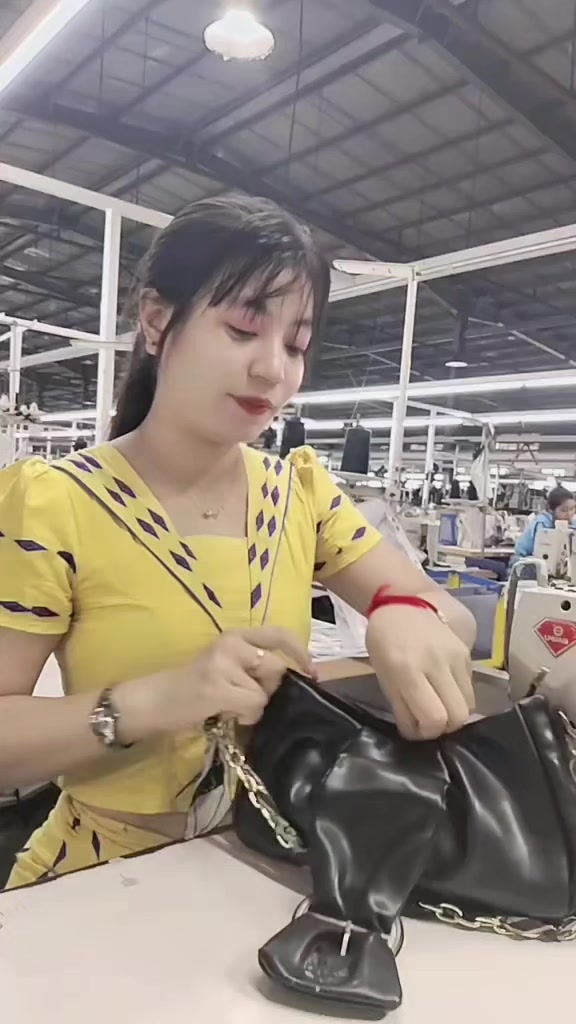 @Angelဘိုကလေးသူလေး👩🏼👩🏻
