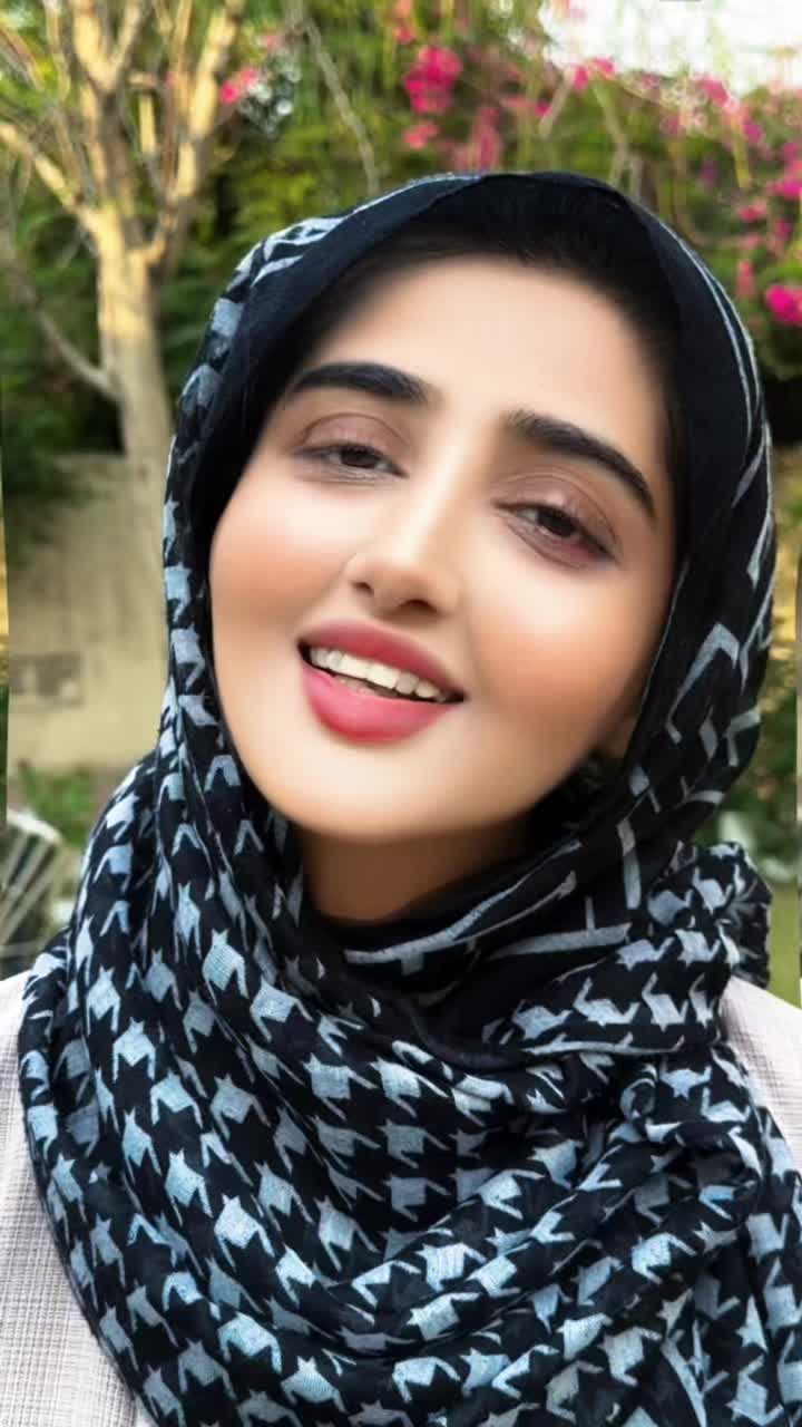@lailakhan2.0