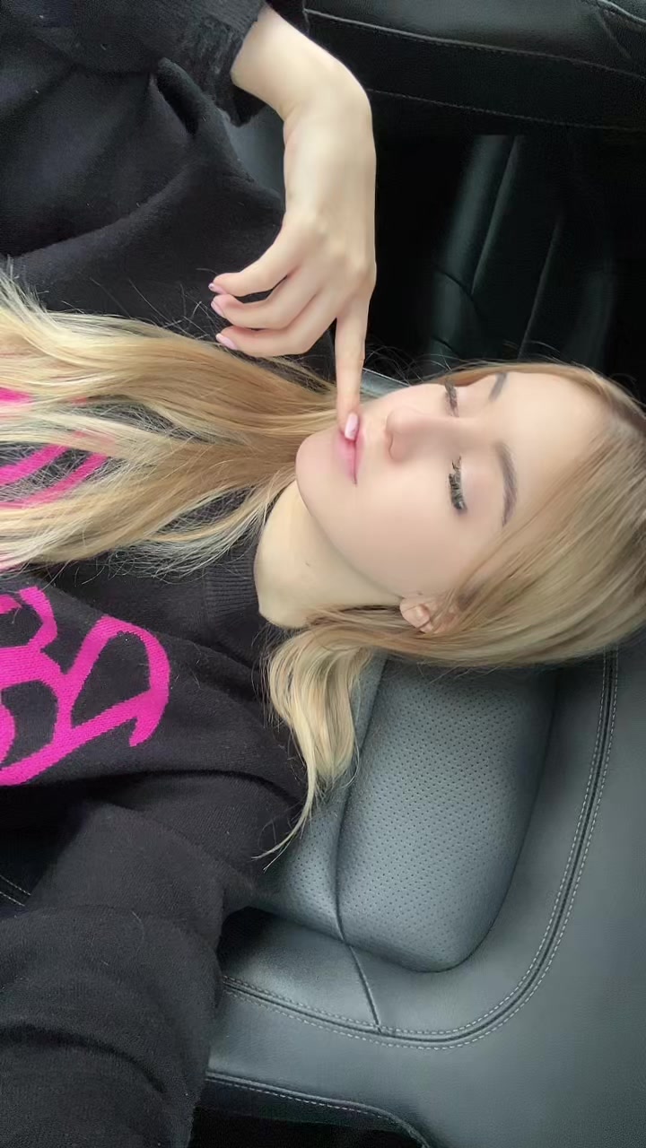 @nikasencova