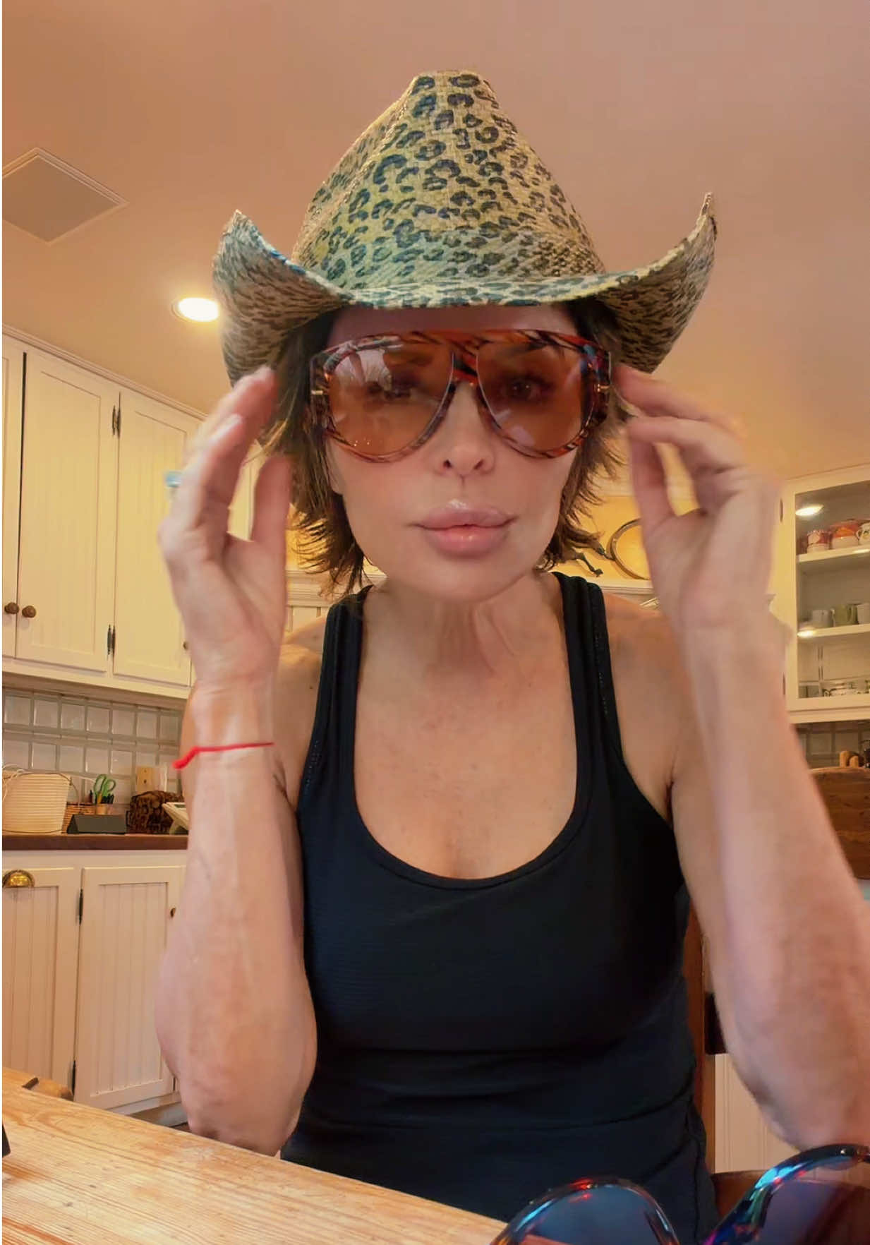 @Lisa Rinna